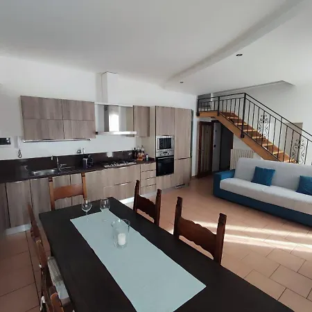 Como Lake Limonta Apartman *