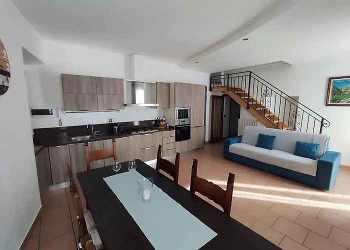 Como Lake Limonta Apartment *